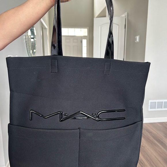 MAC Purse - Picture 2 of 3